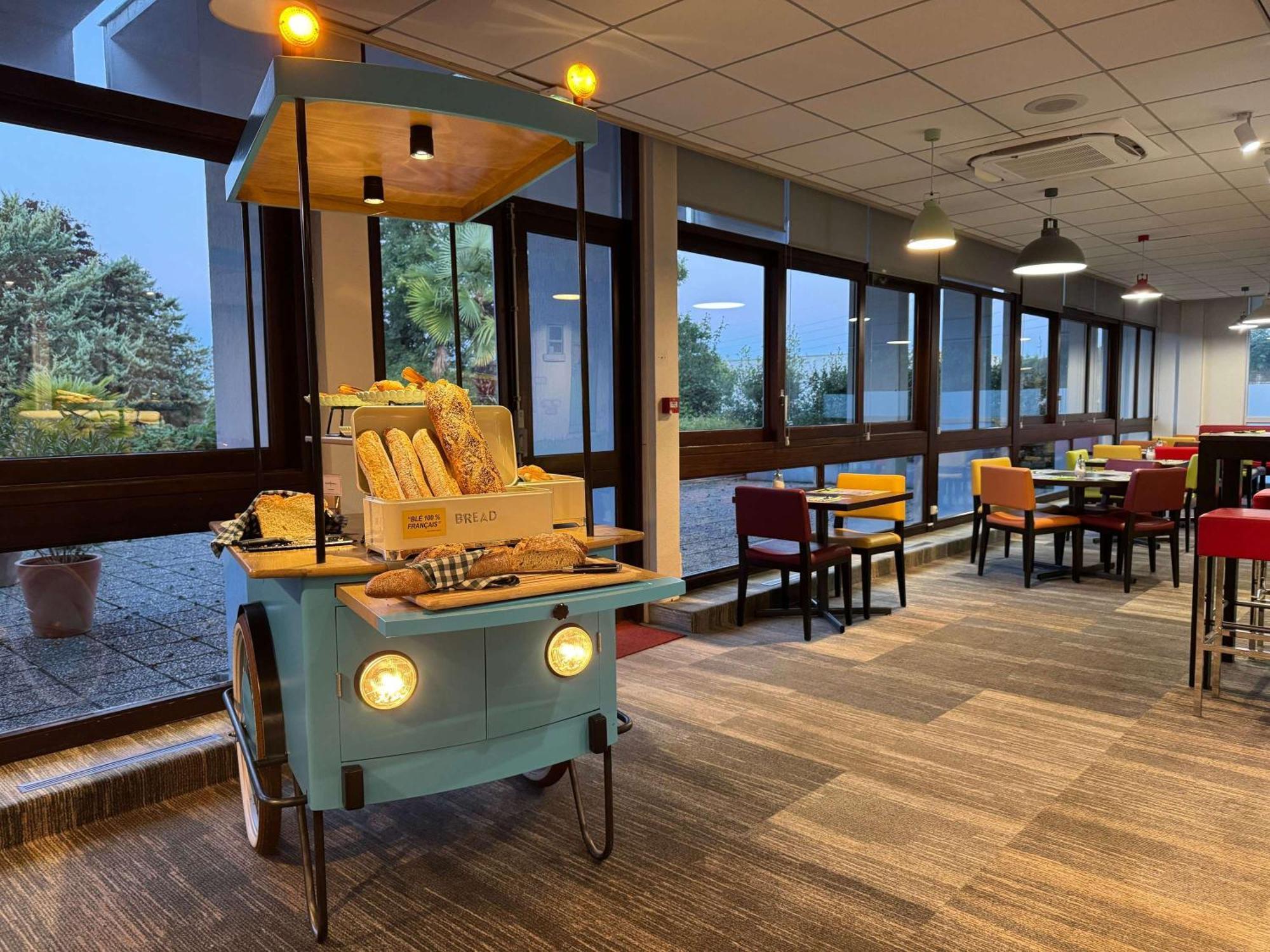 Ibis Styles Angouleme Nord - Hotel Restaurant Champniers  Dış mekan fotoğraf